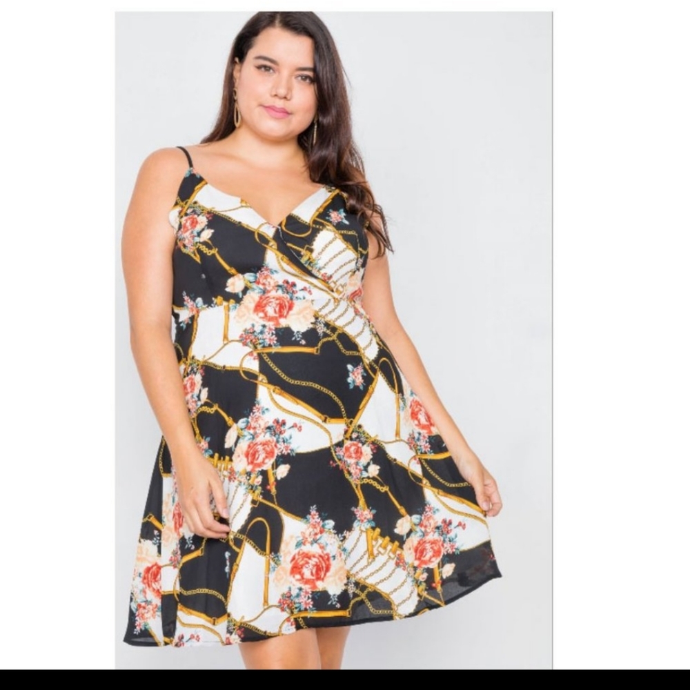 Misses Plus Black Floral Chain Mini Dress